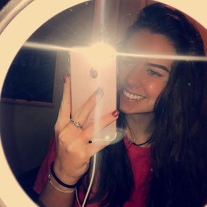 Meet your Posher, Micheala